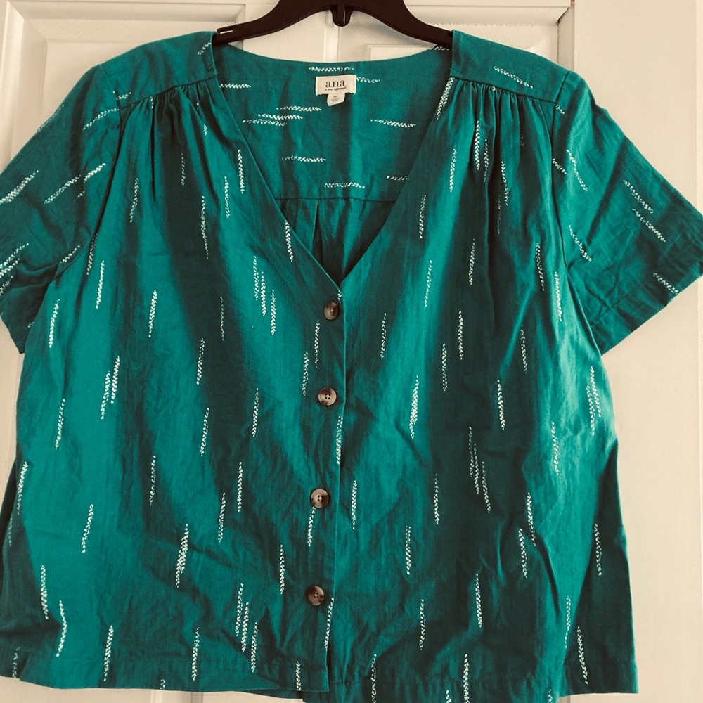 A.n.a. Swing top button front